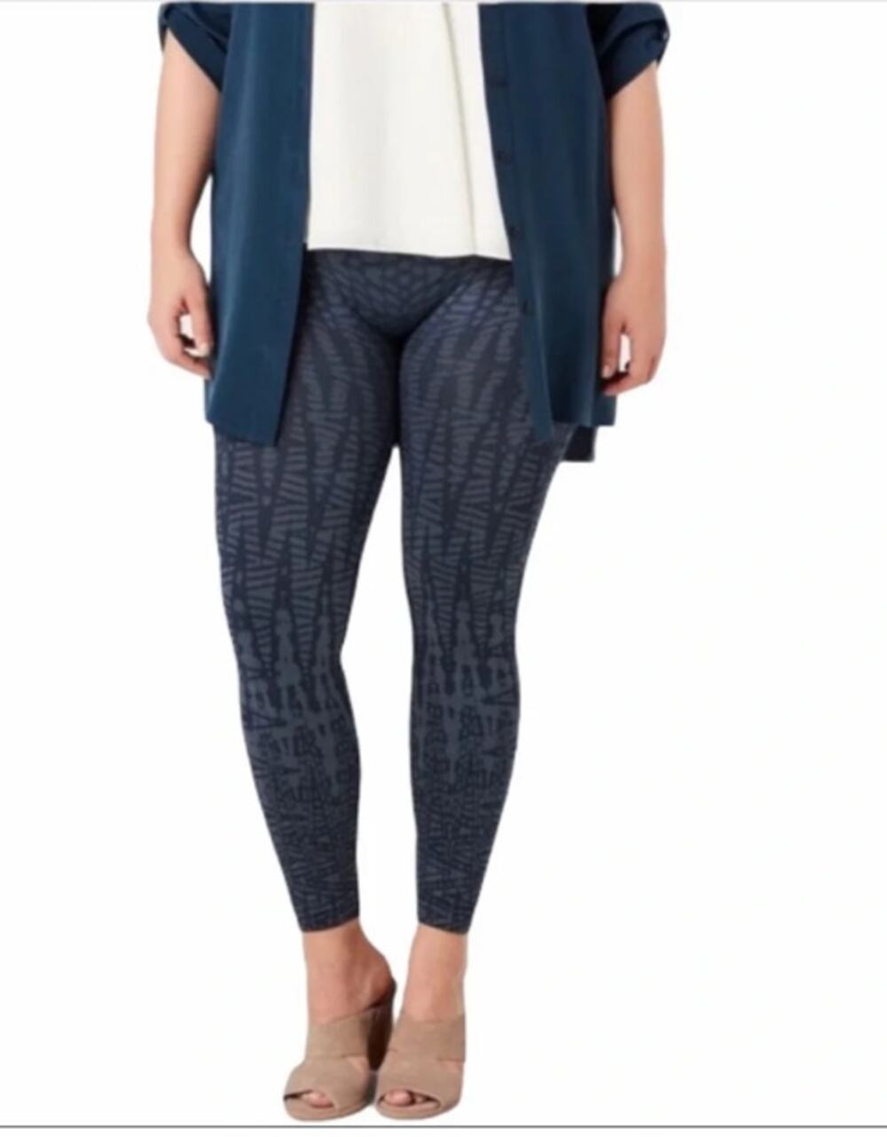 Spanx Women's 3X Look At Me Now Seamless Blue Patterned Leggings